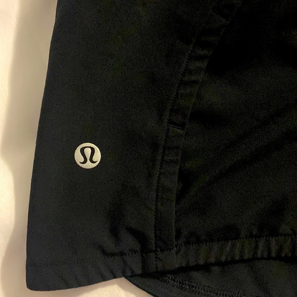 Black Lululemon Run Times II 4 inch shorts - Picture 3 of 5